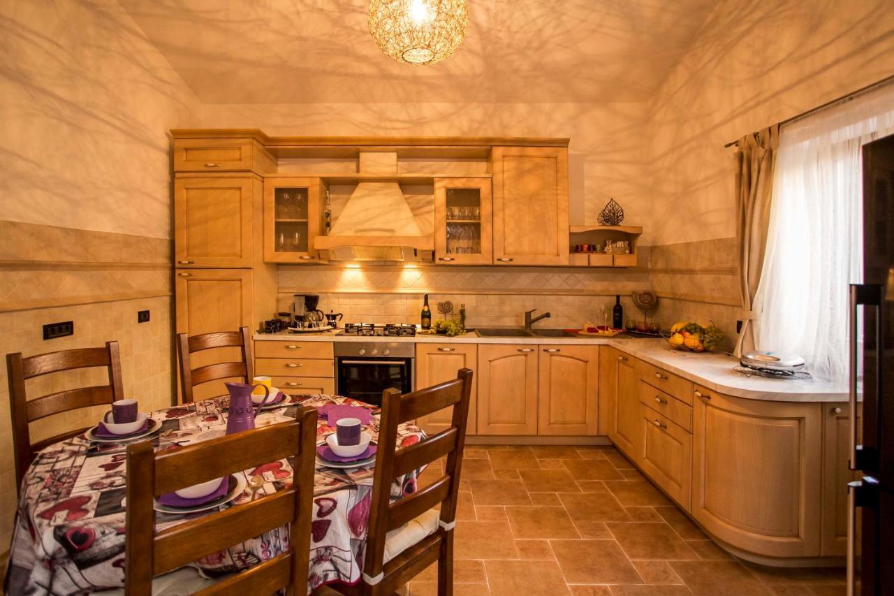 Holiday House Alex Rovinj Exterior photo